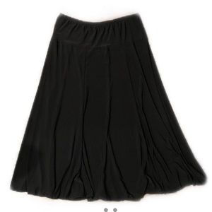 black midi/maxi skirt